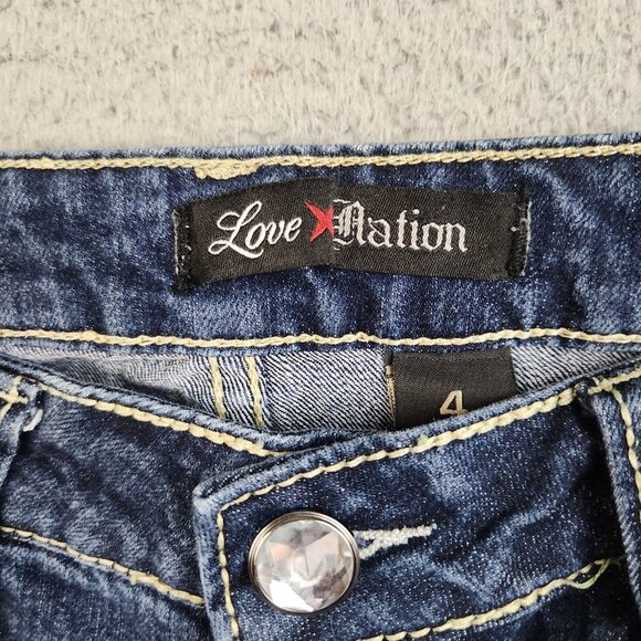 Love Nation Jeans Womens Size 4 Bootcut Embellished Fleur De Lis Pockets Denim - Picture 8 of 11